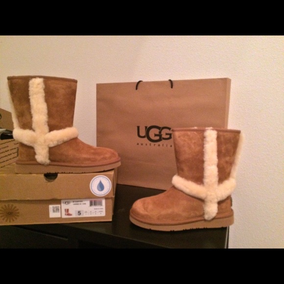 UGG Carter