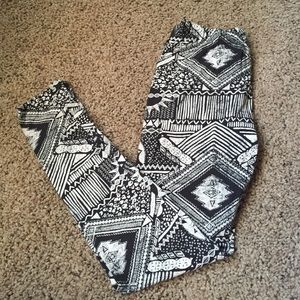 Aztec printed leggings