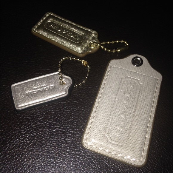 Metallic hangtags