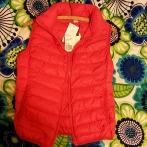 NWT Coral/red puffer vest