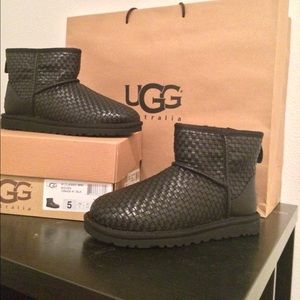 UGG Classic Mini Woven