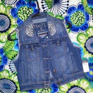 Gorgeous NWT denim vest