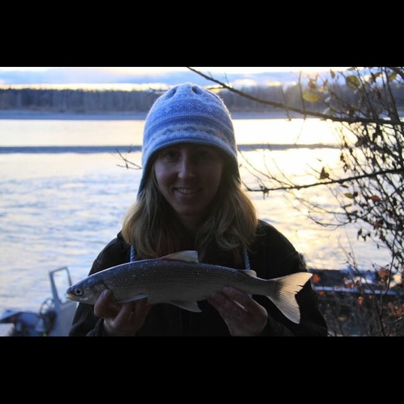 Meet your posher fashion fish catch Alaska gal🎣👠 - Picture 3 of 4