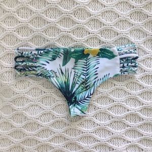 Stone Fox Swim Bali Bottoms