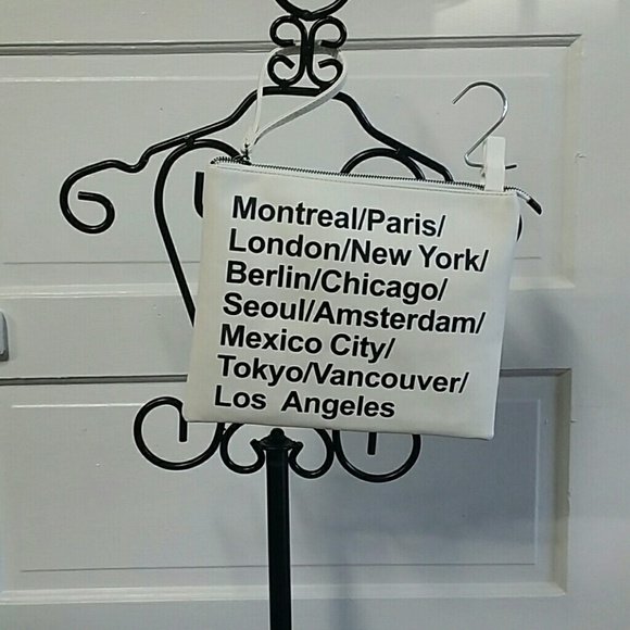 Handbags - White tote