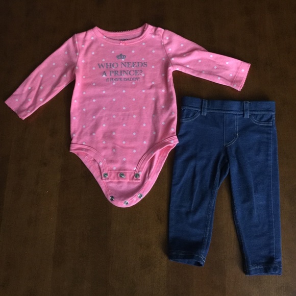 SOLD- Carters 2 piece Set!