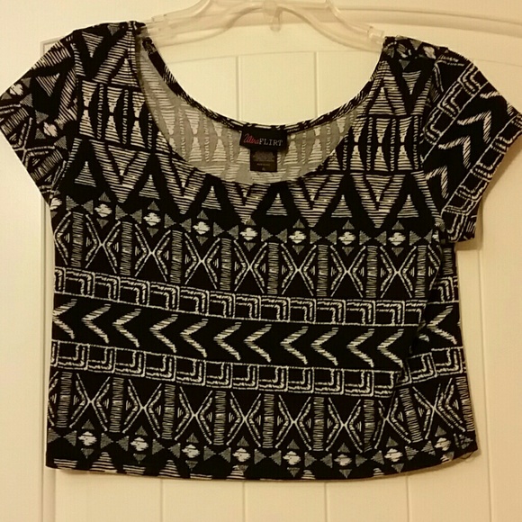 Size XL Aztec crop top