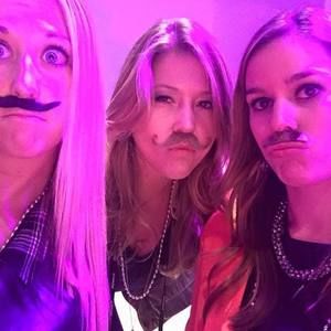 Meet your Posher, Mackenzie