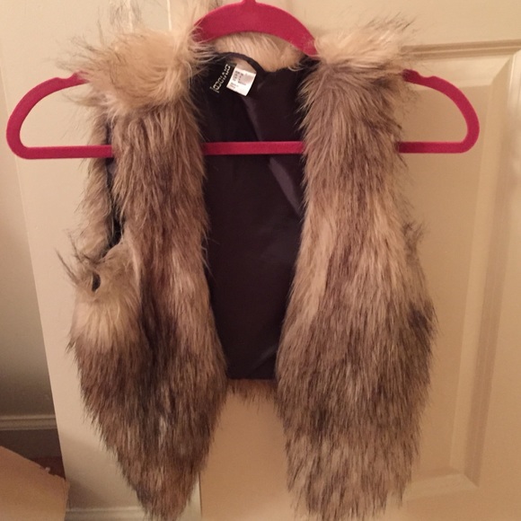 Fur vest