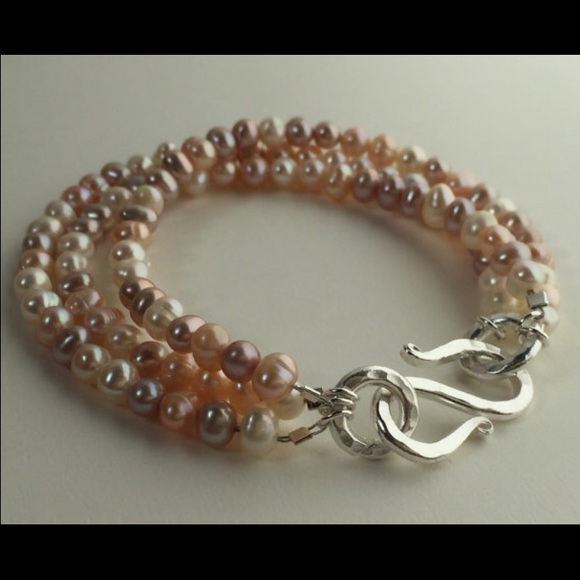 Freshwater pearl bracelet - Picture 1 of 2