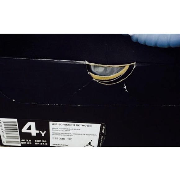 Retro Legend blue 11s size 4 - Picture 2 of 3