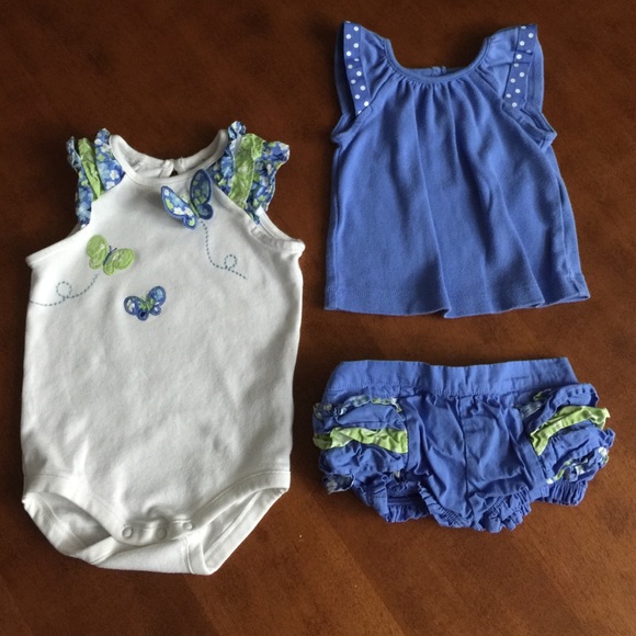 SOLD- Gymboree 3 Piece Set!