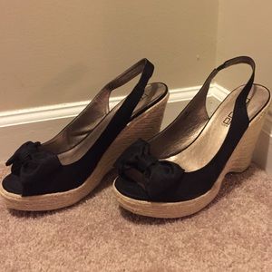 Black and Tan wedges