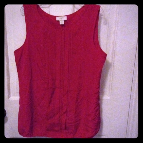 Ann Taylor LOFT red top