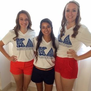 Meet your Posher, Claire