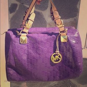 Purple purse