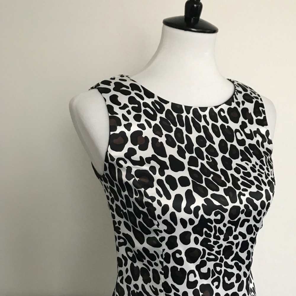 AIDAN MATTOX SLEEVELESS SHIFT DRESS - Picture 8 of 8