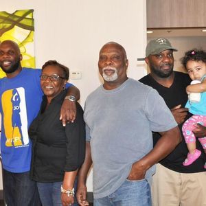 Meet your Posher, Dennis