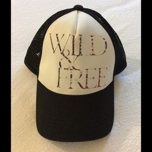 AEO Wild & Free Trucker Hat