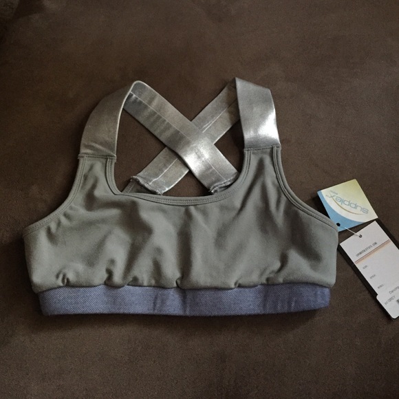 Sports bra