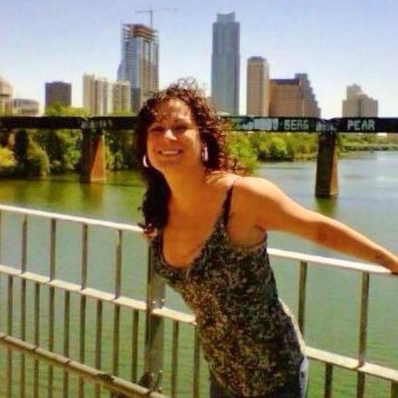 Meet your Posher, Nicole