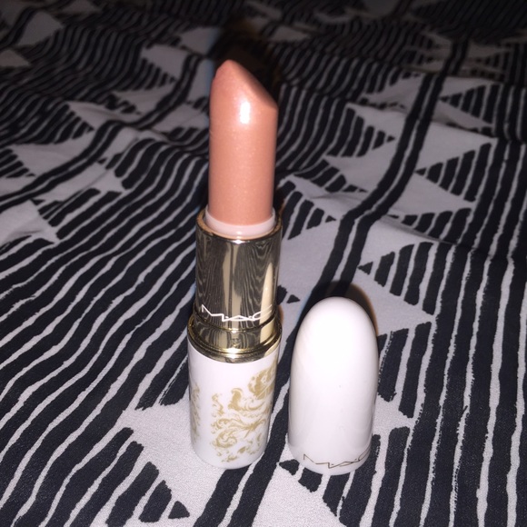 Mac High Tea in limited edition packaging 💄