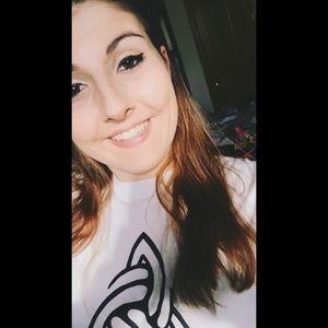 Meet your Posher, Katelyn