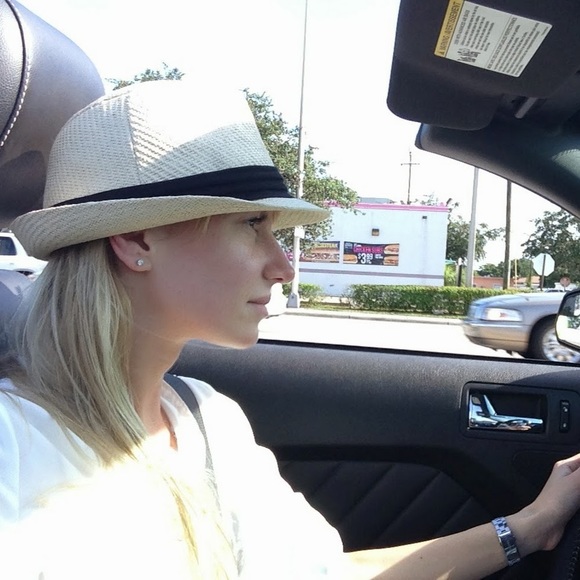 Meet your Posher, Vic