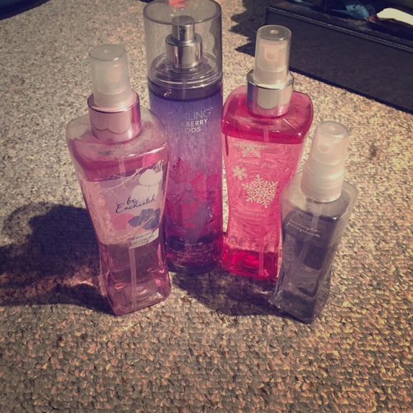 Bundle of barely used perfumes👌🏼