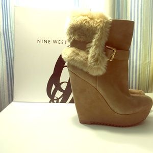 NWT Faux Fur Nine West Booties NEVER WORN (6.5)