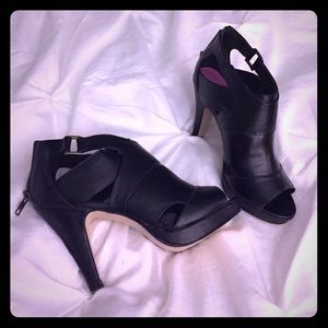 👠 Madden Girl black heels. 🆕 NEW WITH TAGS