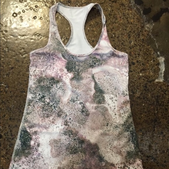 Lululemon Tank