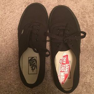 black authentic vans