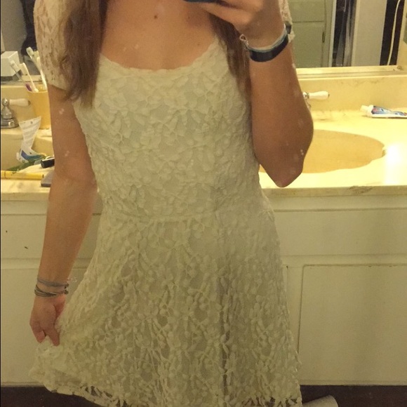 Urban outfitters white lace dress - Picture 3 of 3