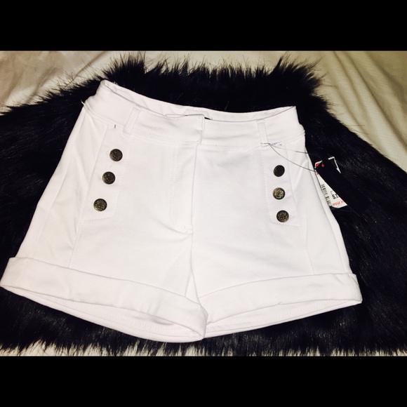 Brand New: high waist short - Picture 2 of 2