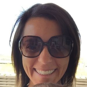 Meet your Posher, Demetra