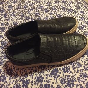 H&M Black slip ons