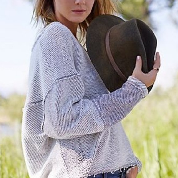 ISO free people chunky destroyed pullover - Picture 2 of 4