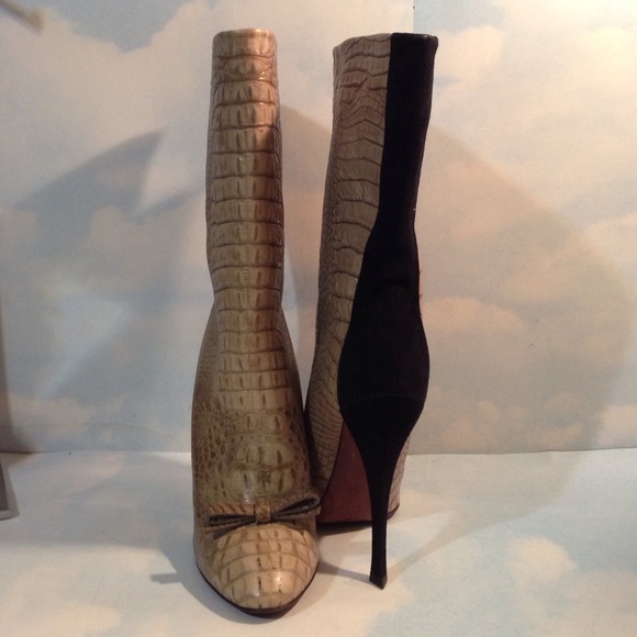 NEVER WORN NINA RICCI GREY ALLIGATOR BOOTS - Picture 2 of 8