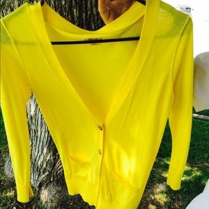 Yellow cardigan 😊