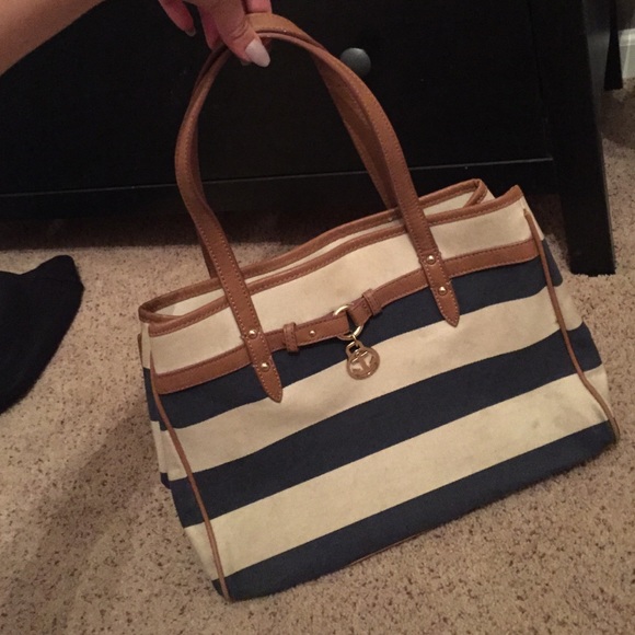 Tommy Hilfiger bag