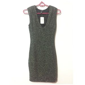 Quit mesh-in around in this bodycon dress!