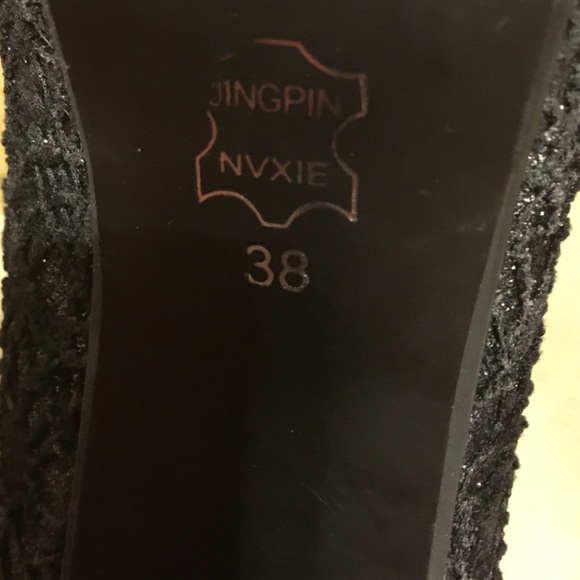 Shoe - Picture 2 of 2