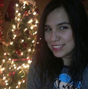 Meet your Posher, Elisa