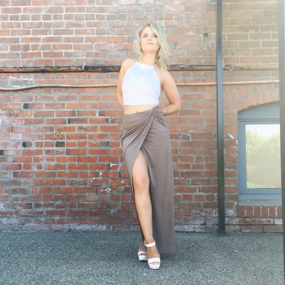Cynthia Rowley Dresses & Skirts - Maxi skirt with slit
