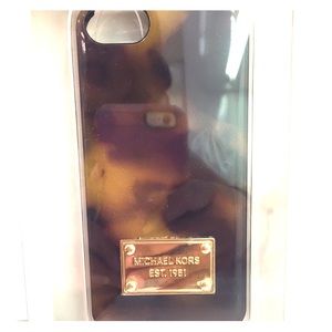 AUTHENTIC TORTOISE SNAP ON IPHONE5/5s Case 😍💁