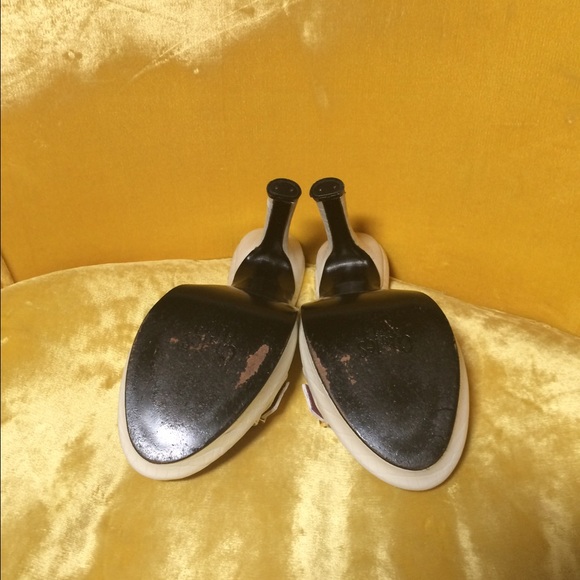 CharlesDavid VaVaVoom!  White open toe sandals - Picture 3 of 4