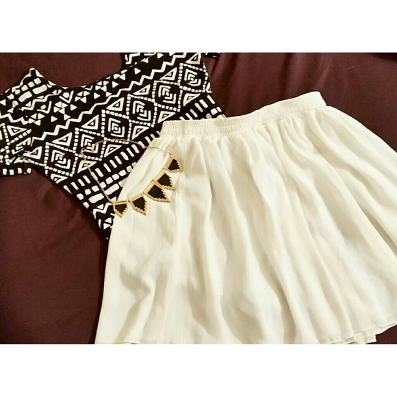 Off White Chiffon "American Apparel" Skirt