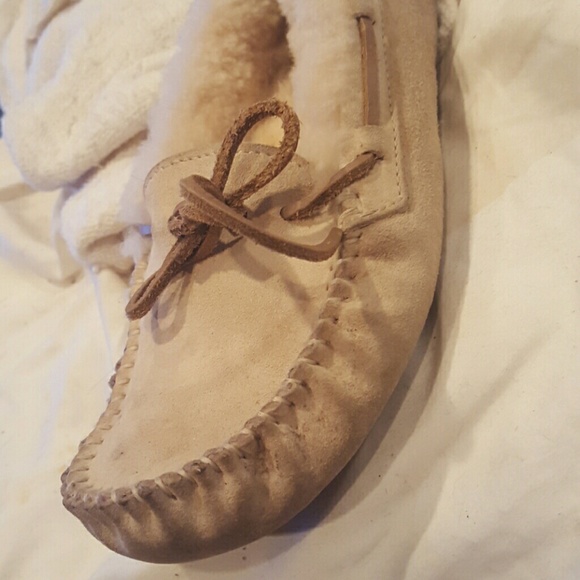 Authentic Ugg - Picture 4 of 4