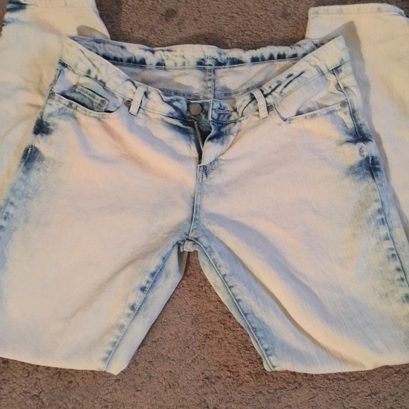 Brand New wore once nice Aeropostale jeans.